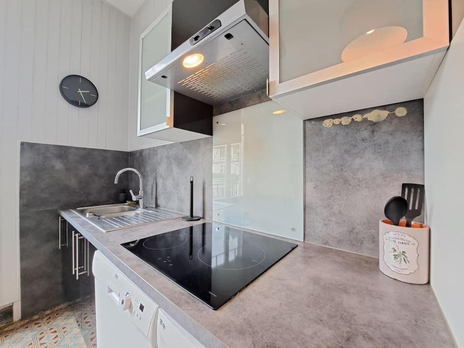 Perth, Bel Appartement Lumineux Reims Eksteriør bilde